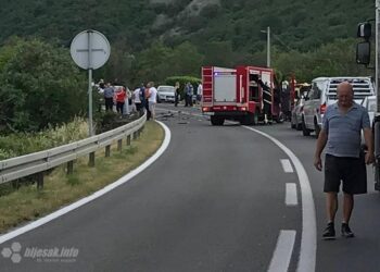 Mostar: Više osoba ozlijeđeno u prometnoj nesreći kod Bune
