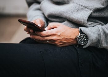 Ponude za posao stižu na WhatsApp, radi se o prevari