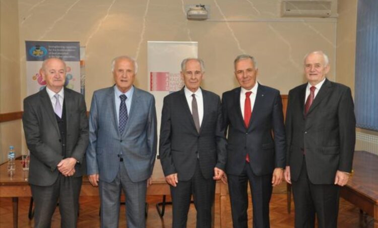 Akademik Mladen Bevanda ostaje na čelu HAZU-a u BiH