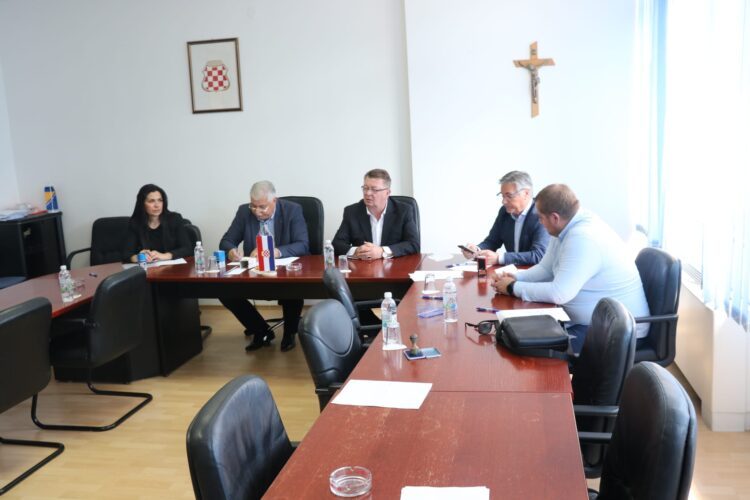 Vlada ŽZH osigurala sredstva u iznosu od 1.500.000,00 KM za sufinanciranje prijevoza učenika