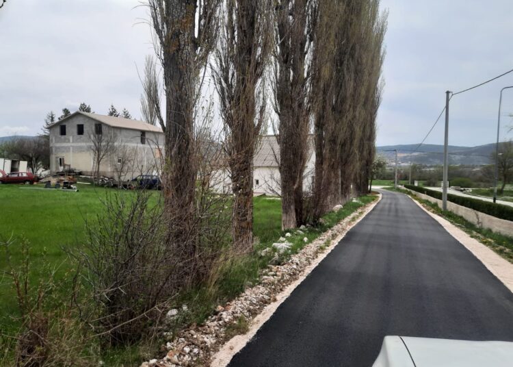 Posušje: Novi asfalt na više lokacija u Rakitnu, najavljeni i novi radovi