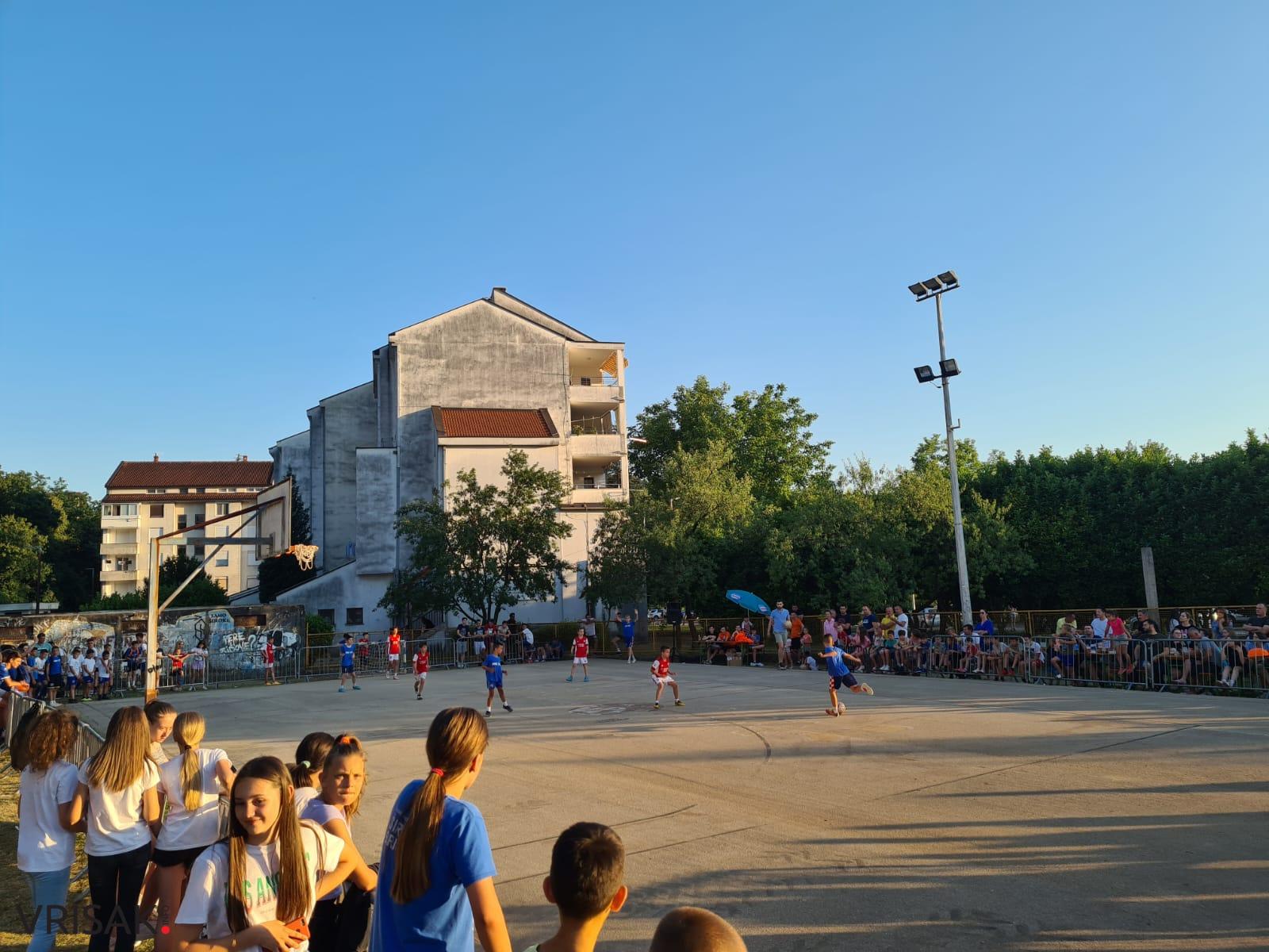 Široki Brijeg: “Ulica protiv ulice” privukla tisuće igrača i navijača