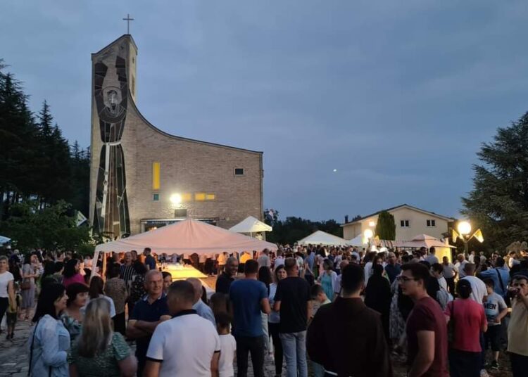 Kočerin proslavio 150 godina župe i Petrovdan (FOTO)