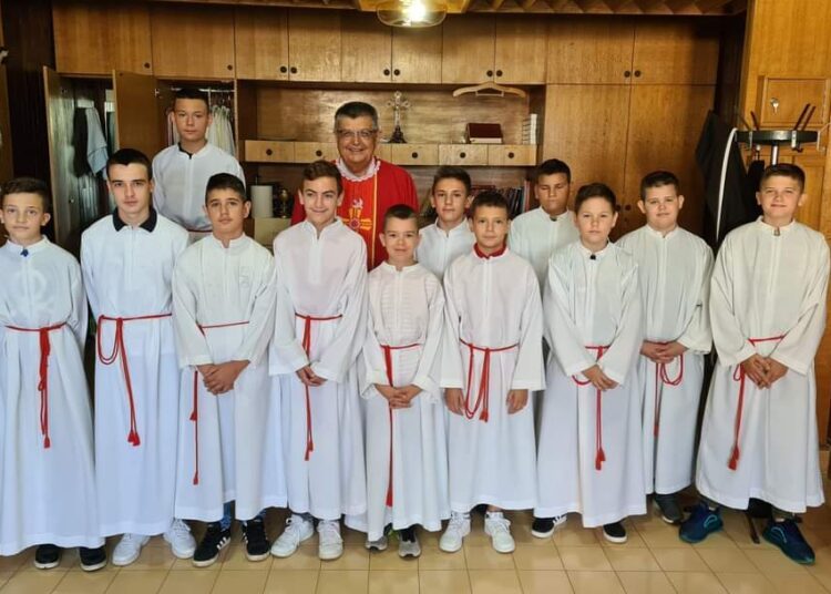 Kočerin proslavio 150 godina župe i Petrovdan (FOTO)