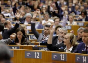 EU parlament: Ukrajini i Moldaviji dodijeliti status kandidata za članstvo u EU
