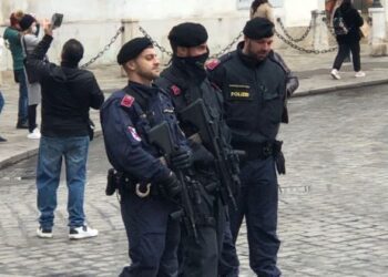 Muškarac iz BiH (27) htio opljačkati stan u Beču, starac ga zaključao