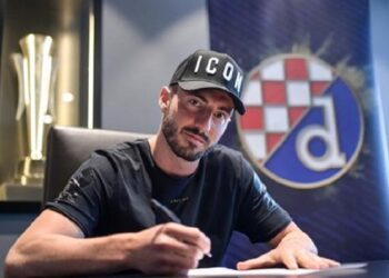 Josip Drmić potpisao za Dinamo