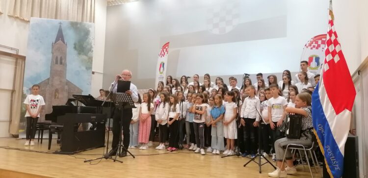 Posuško lito: U ispunjenoj kinodvorani održan Koncert hrvatskih autora