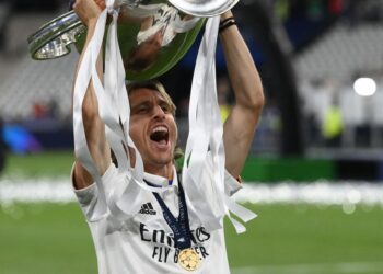 Luka Modrić produžio ugovor s Real Madridom
