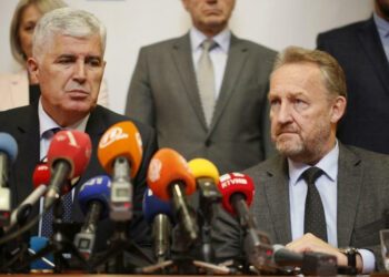 Pokušaj SDA da s dnevnog reda skine rezoluciju o BiH nije uspio