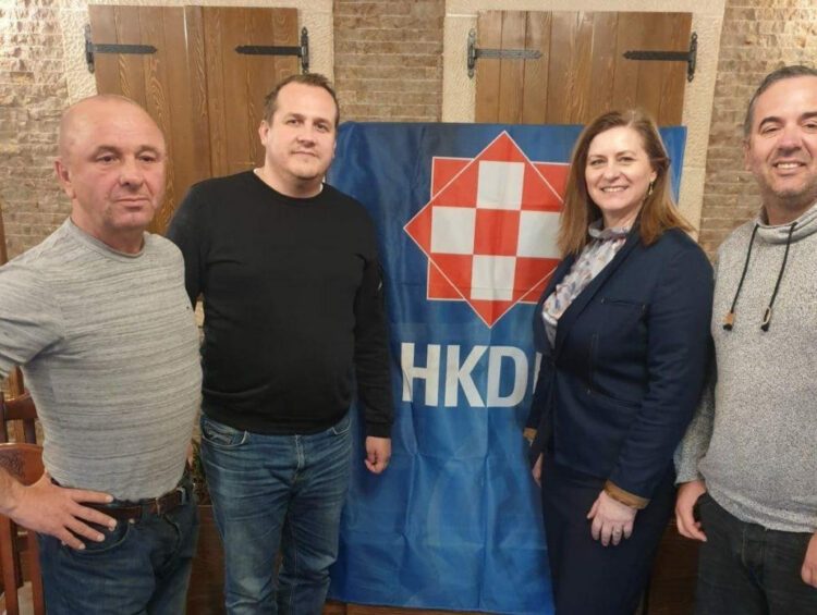 Mladi poduzetnik oteo neumskog općinskog vijećnika: “Strpao ga je u auto i odveo u tvrtku, udarao ga je pištoljem i letvom”