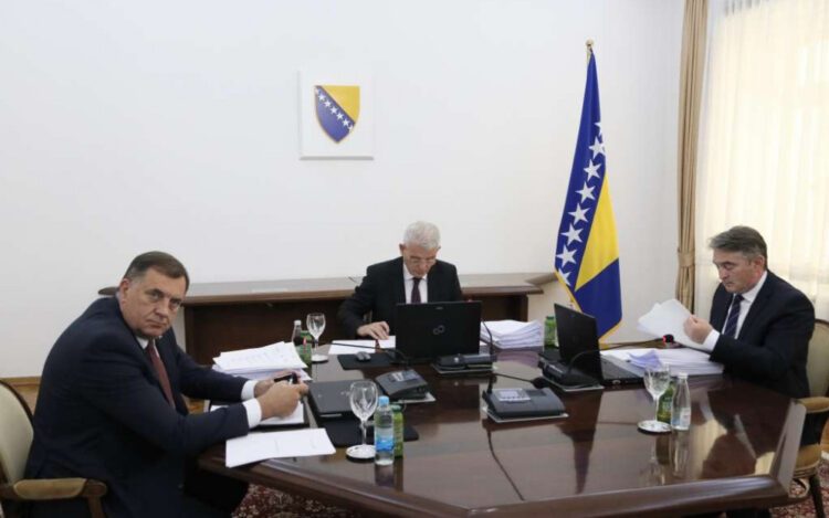 Predsjedništvo BiH usvojilo državni proračun usklađen s odlukom OHR-a