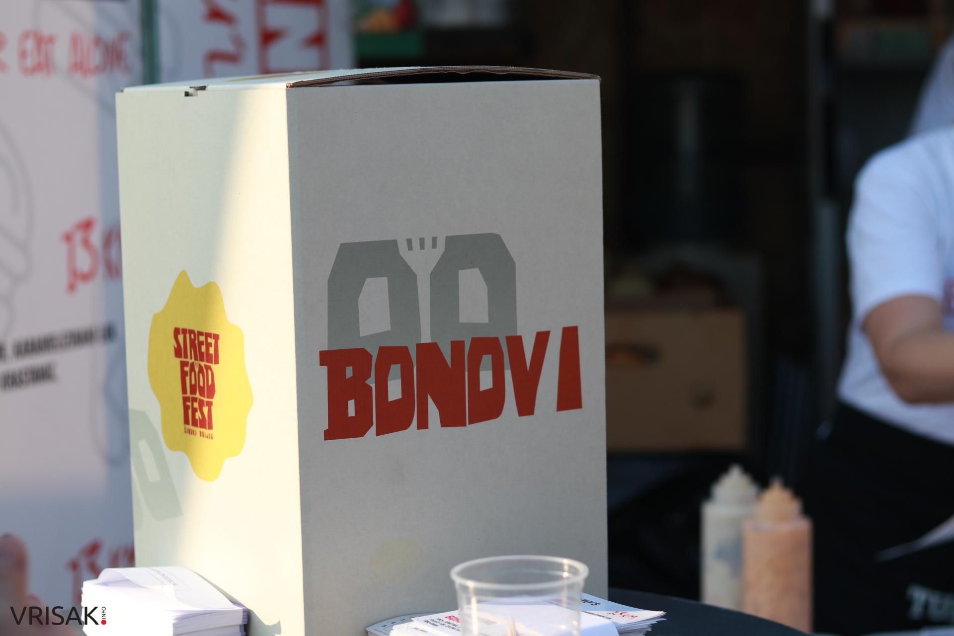 Street Food Fest prvu večer okupio veliki broj posjetitelja, donosimo fotografije