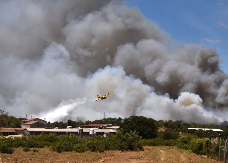 Pogledajte fotografije velikog požara koji je prijetio Puli