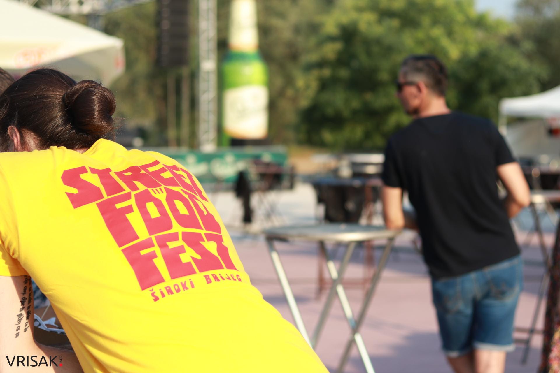 Street Food Fest prvu večer okupio veliki broj posjetitelja, donosimo fotografije