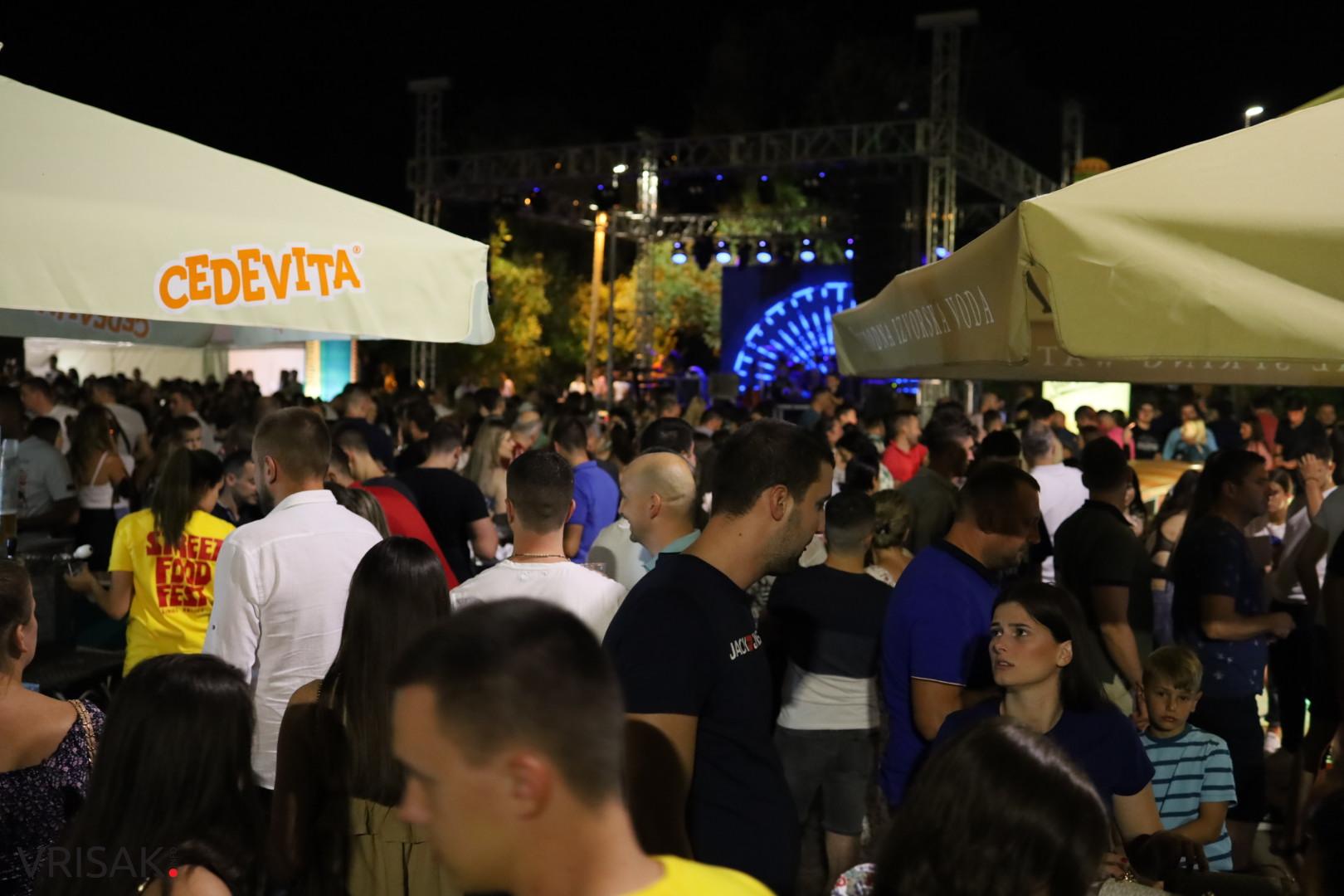 Odlična večer na SFF-u, publika uživala u nastupu Nene Belana i vrhunskoj hrani