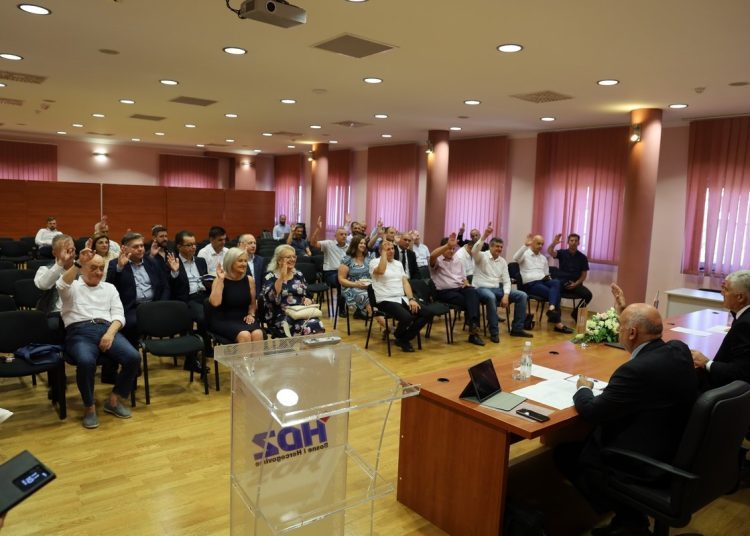 Zaključci izvanredne proširene sjednice Predsjedništva i Glavnoga vijeća HNS BiH