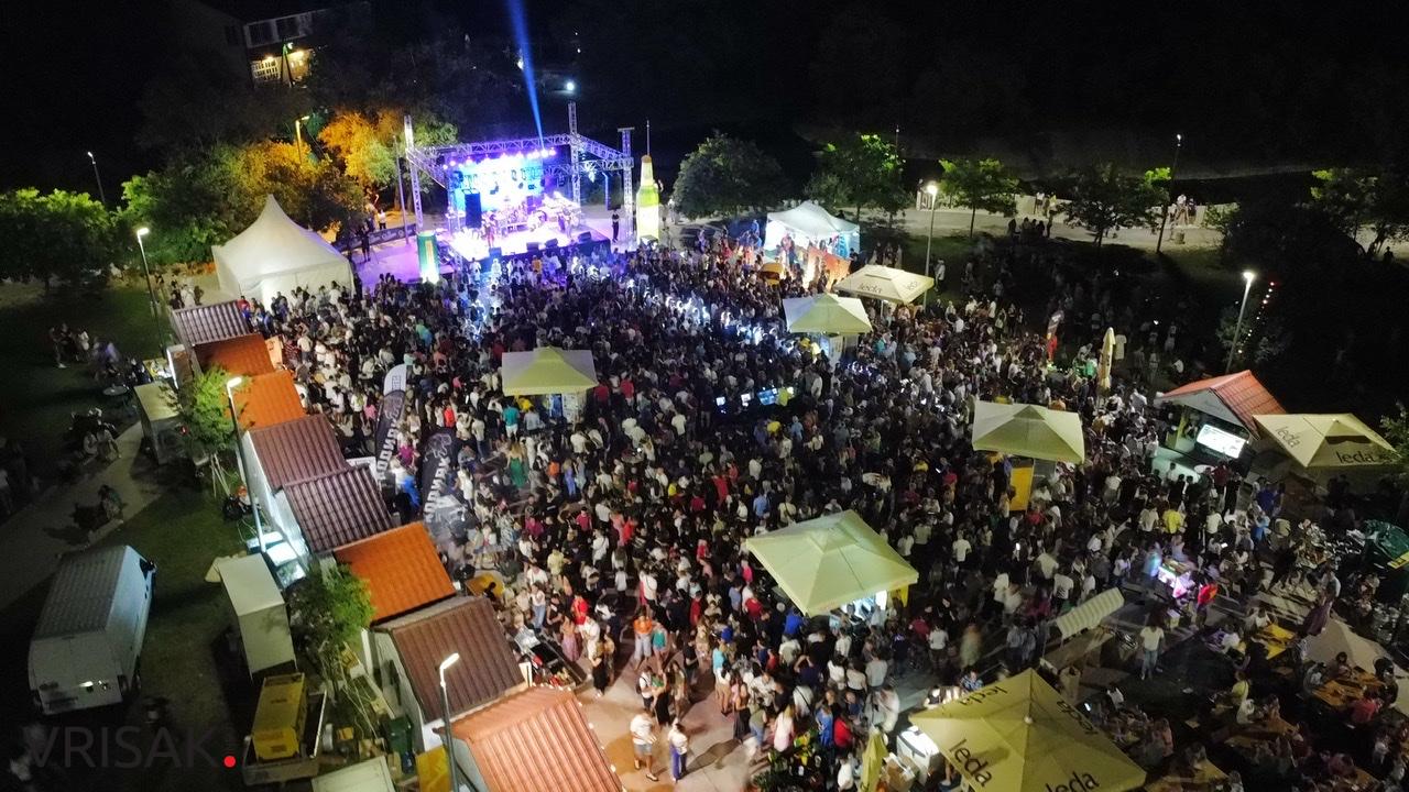 Odlična večer na SFF-u, publika uživala u nastupu Nene Belana i vrhunskoj hrani