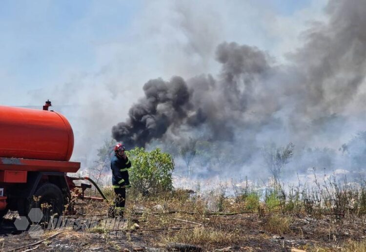 VIDEO | Veliki požar izbio južno od Mostara, na lokaciji Bišće polje