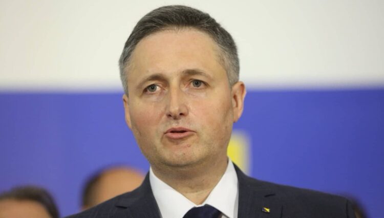 Bećirović napao Milanovića i najavio kako će Bošnjaci birati njega i Komšića