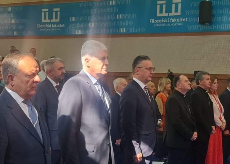 Započeo peti hrvatski iseljenički kongres, Čović poručio da je Mostar hrvatski stolni grad