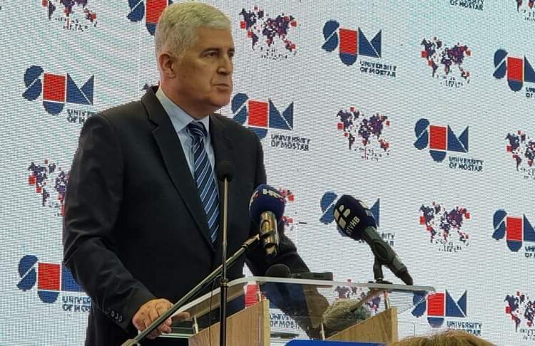 Započeo peti hrvatski iseljenički kongres, Čović poručio da je Mostar hrvatski stolni grad