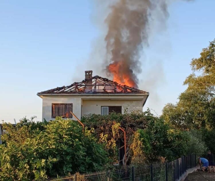 Požar na području Ljubuškog, gori i kuća u Grabovniku