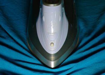 Glačajte s aluminijskom folijom i tako smanjite račun za struju