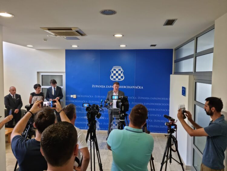 VIDEO: Predstavljen nacrt Zakona o zaštiti obitelji s djecom u ŽZH, evo detalja o naknadi od 500 KM