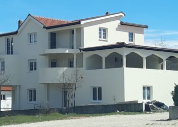 Široki Brijeg: Prodaje se kuća na Puringaju