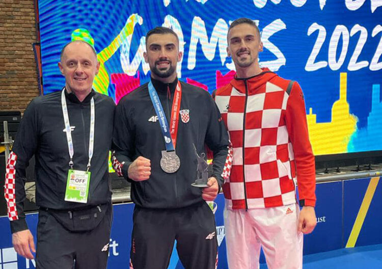 Anđelo Kvesić osvojio srebro, Ivan diskutabilnim odlukama sudaca ostao bez bronce