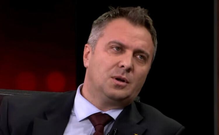 Predsjednik stranke predstavio kandidata za Predsjedništvo, par sati kasnije stigao demanti: “Pa on se uopće nije kandidirao”