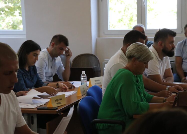 Gradsko vijeće: Usvojene Odluke o dodjeli javnog priznanja Zlatna plaketa «Grb Grada Širokog Brijega»