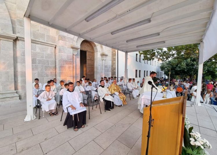 Započele Devetnice na Širokom Brijegu