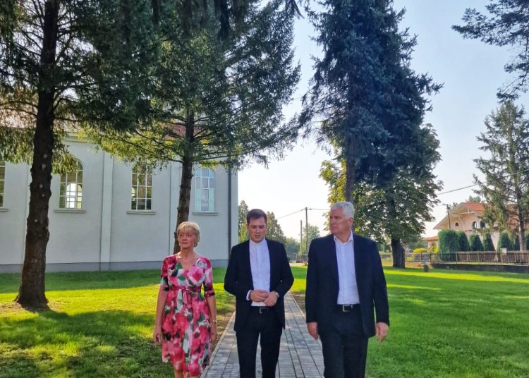 Čović u posjeti Odžaku i Domaljevcu: Nastavit ćemo pružati podršku projektima općina u Posavini