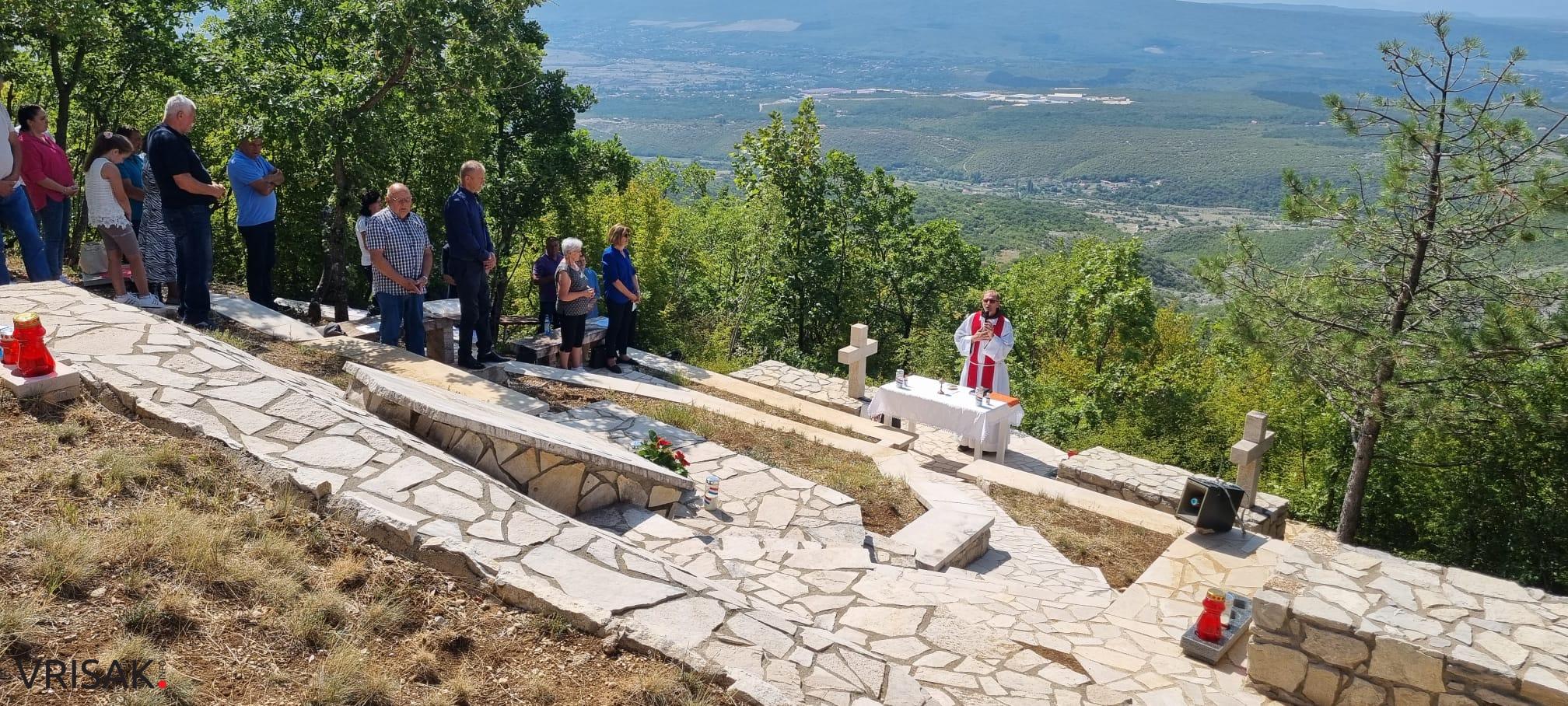 U Gornjem Gracu služena sveta misa za pobijene fratre