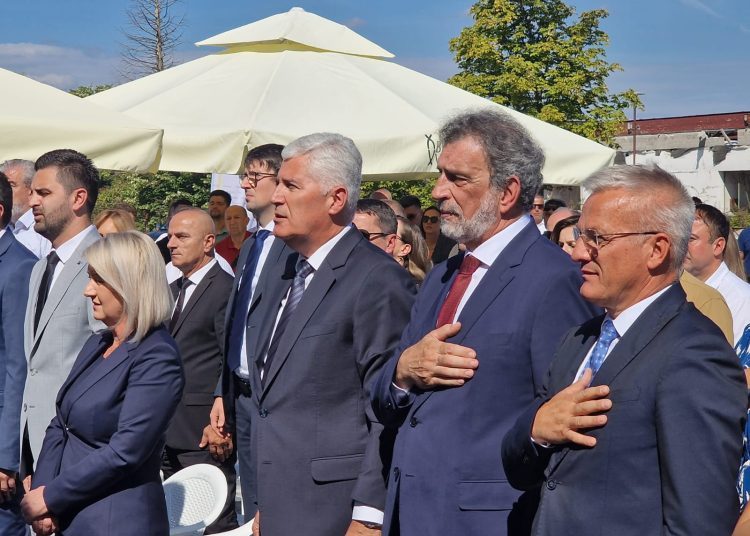 Otvorenje nove Osnovne škole fra Petra Bakule: Posušje kao primjer modernoga razvoja i ulaganja u budućnost djece