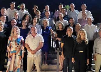 SSŠ Ljubuški: Strojarski i ekonomski tehničari proslavili 30 godina mature