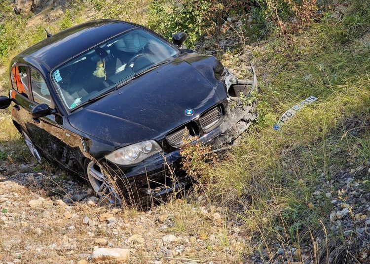 Više osoba ozlijeđeno u teškoj prometnoj nesreći na Žovnici