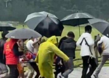 Grom ubio mladoženju usred fotografiranja s mladenkom