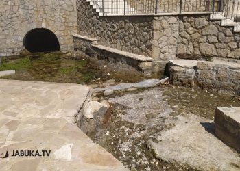 Presušuje vrelo Crnašnice u Knešpolju