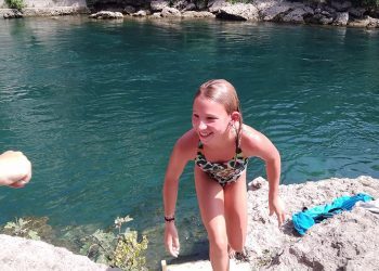 Trinaestogodišnja djevojčica skočila sa Starog mosta