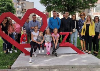 HUM u Središnjoj Bosni-Vitez: Svečano otkriven “Spomenik ljubavi”