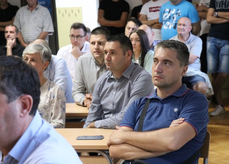 Široki Brijeg: HDZ BiH iz Crnih Lokava i Ljubotića krenuo po uvjerljivu pobjedu