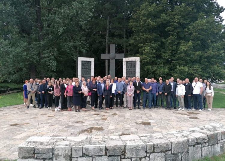 Borjana Krišto u izbornu kampanju krenula iz Livna