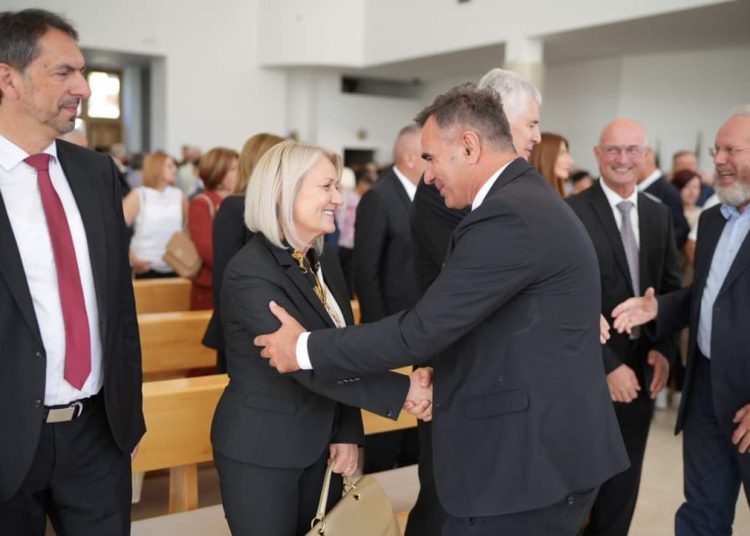 Svečano obilježena 27. obljetnica oslobođenja kraljevskog grada Jajca