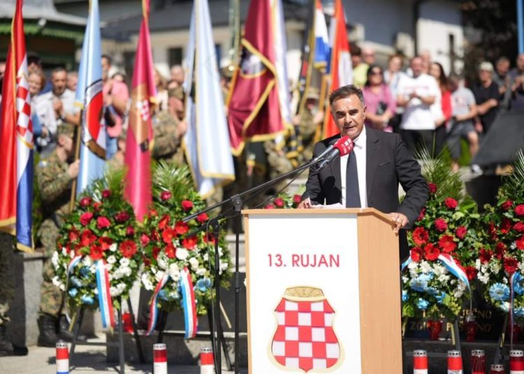 Svečano obilježena 27. obljetnica oslobođenja kraljevskog grada Jajca