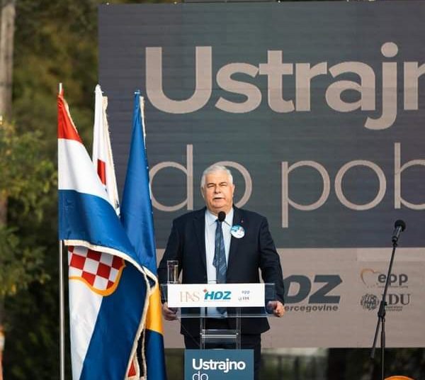 Održan završni predizborni skup HDZ BiH za Široki Brijeg
