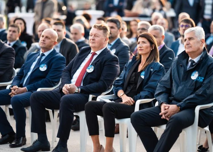 Održan završni predizborni skup HDZ BiH za Široki Brijeg