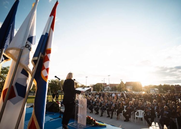 Održan završni predizborni skup HDZ BiH za Široki Brijeg